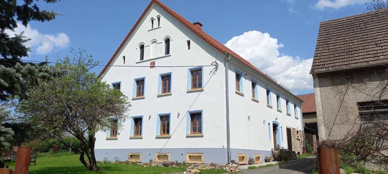 Biala Kalina Kaczawy Hotel Świerzawa Kültér fotó