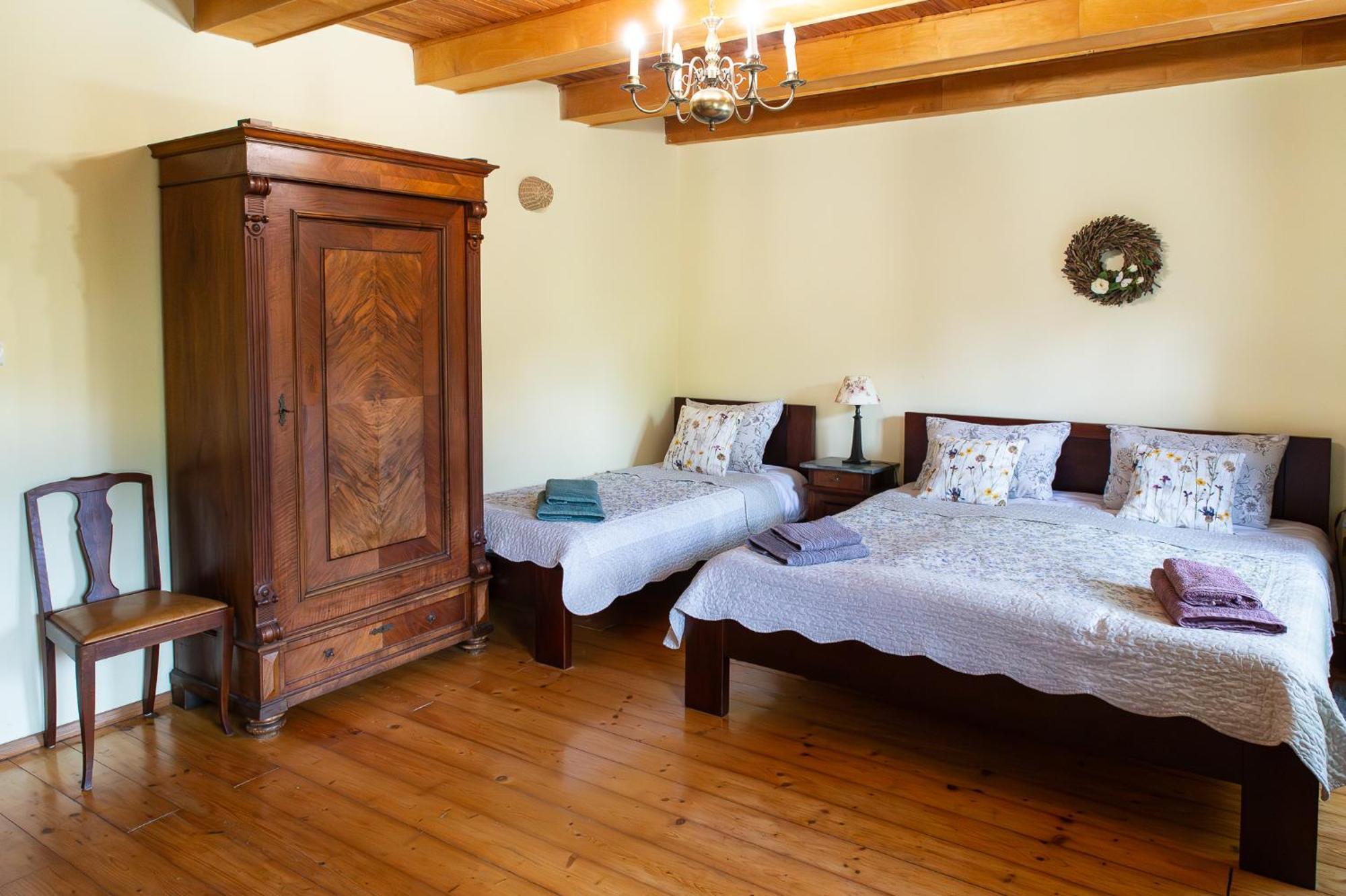 Biala Kalina Kaczawy Hotel Świerzawa Kültér fotó